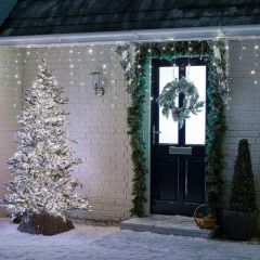 NOVA 720 LED Cool White Snowing Icicle Lights